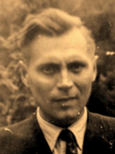 DSCN4372.JPG - CSETE ZOLTÁN OSZTÁLYFŐNÖK ÚR